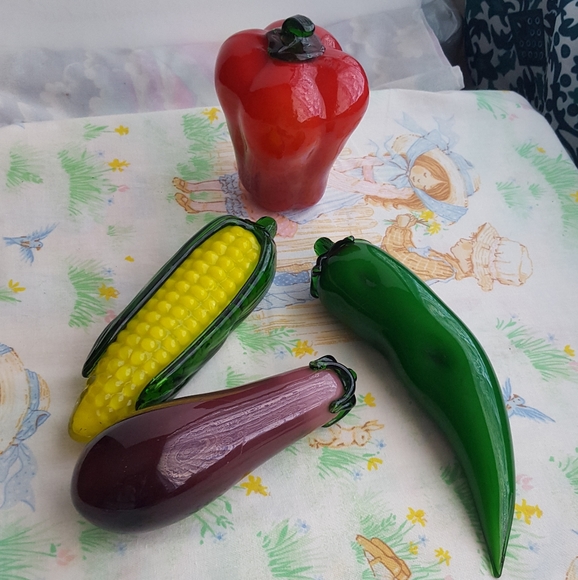 Vintage Other - Vintage 4 Murano-Style Glass Art Veggies 🍆🌽